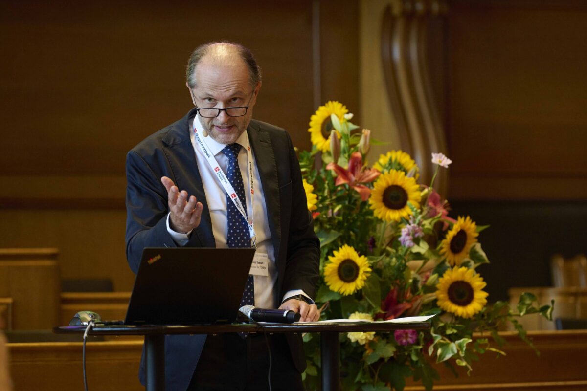 Nationale Windenergietagung Bern 2026.
Benoît Revaz, Direktor Bundesamt für Energie.
Bern, 25.08.2026
Photo
Corinne Aeberhard
Route d’Alcantara 4
1762 Givisiez
079 816 77 64
corinne.aeberhard@bluewin.ch
ac-photo.ch